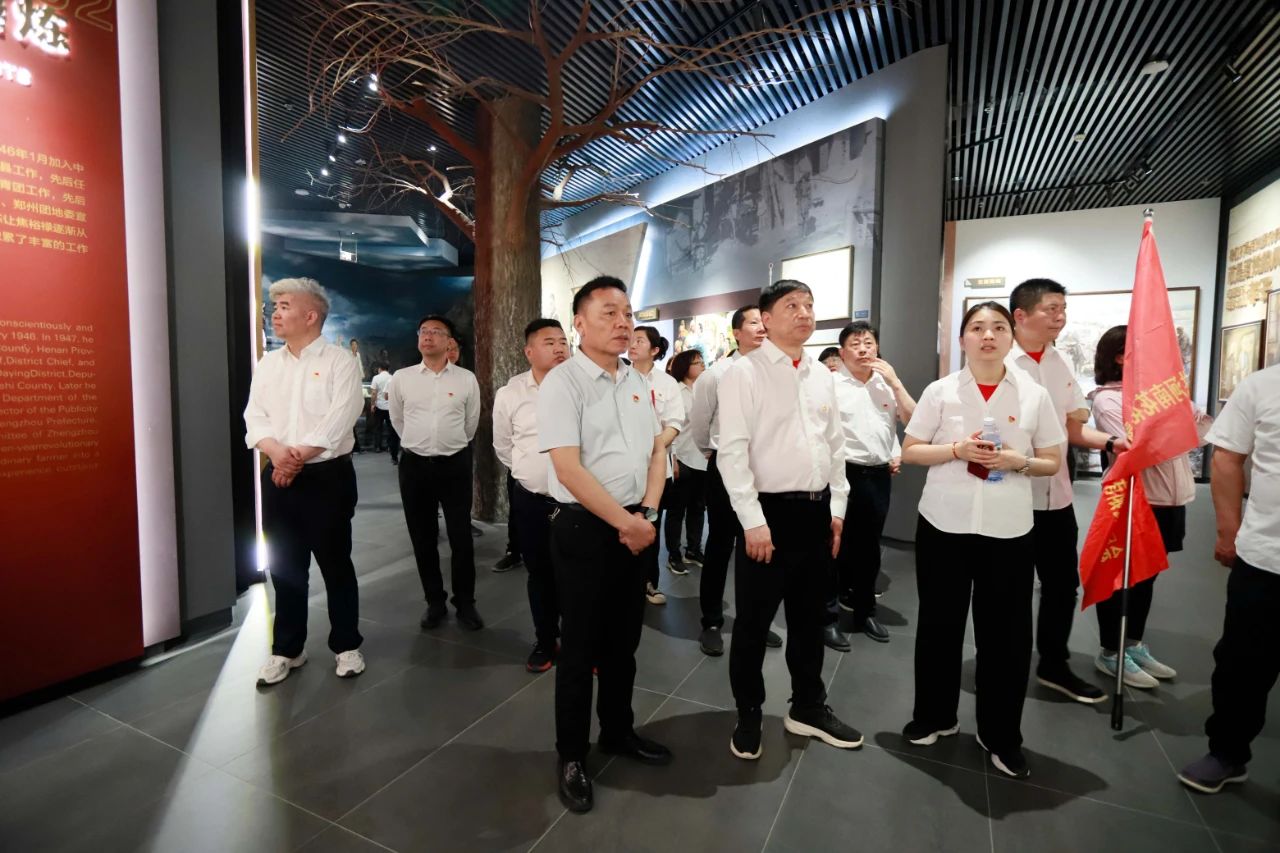 砥礪初心使命，汲取奮進(jìn)力量丨花花牛乳業(yè)集團(tuán)黨委組織開(kāi)展學(xué)習(xí)“焦裕祿精神”主題黨日活動(dòng)