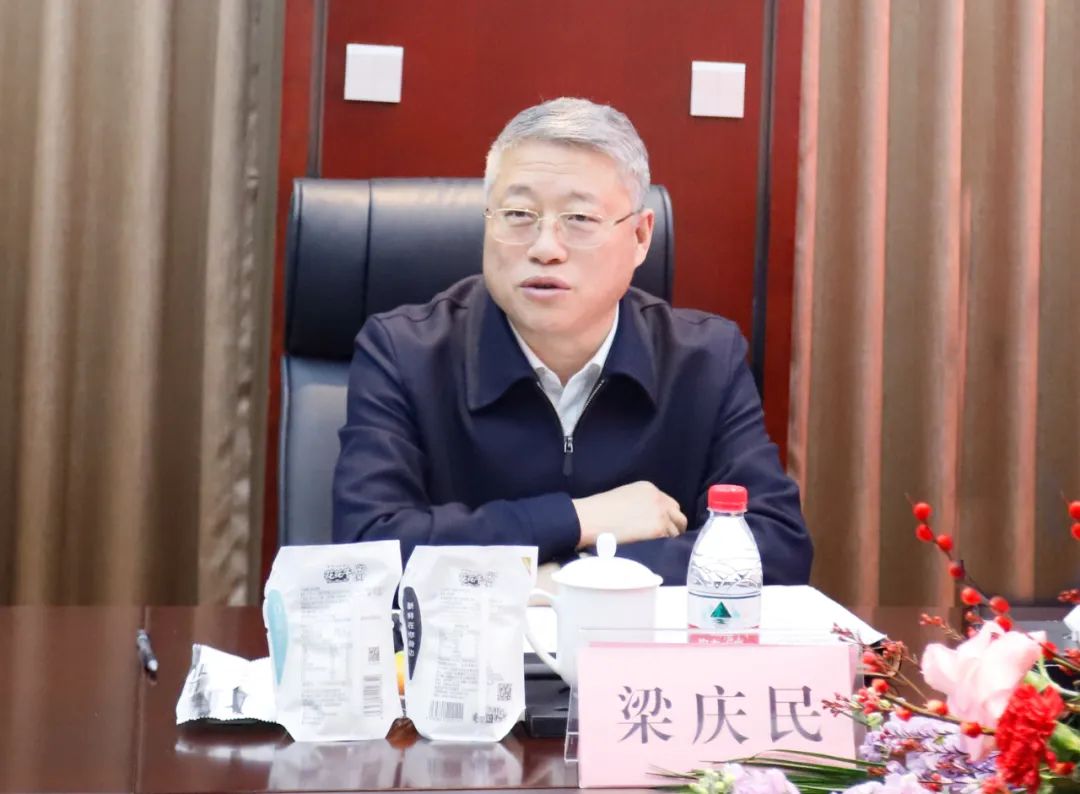 新年開新局 合作促發(fā)展丨佳木斯市委常委、副市長閆志剛一行蒞臨花花牛乳業(yè)集團及佳田企業(yè)考察座談