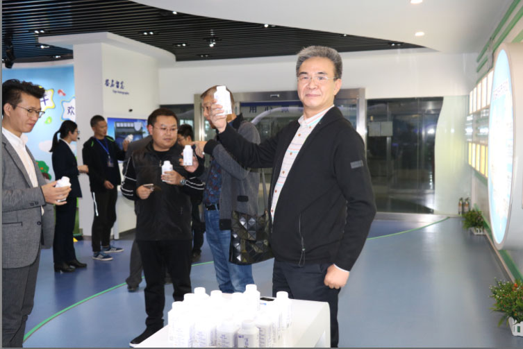 商界領(lǐng)袖俱樂部精英參訪花花牛！