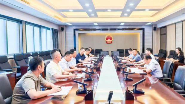 花花牛乳業(yè)集團(tuán)與鄭州市二七區(qū)政府推進(jìn)實施國家“學(xué)生飲用奶計劃”洽談會成功舉行